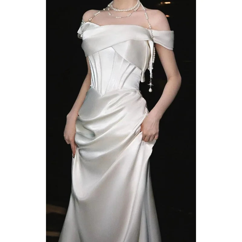 New One Shoulder Toasting Bridal Light Wedding Dress Fashion Engagement White Outward Yarn Luxury Banquet Style Evening Dress