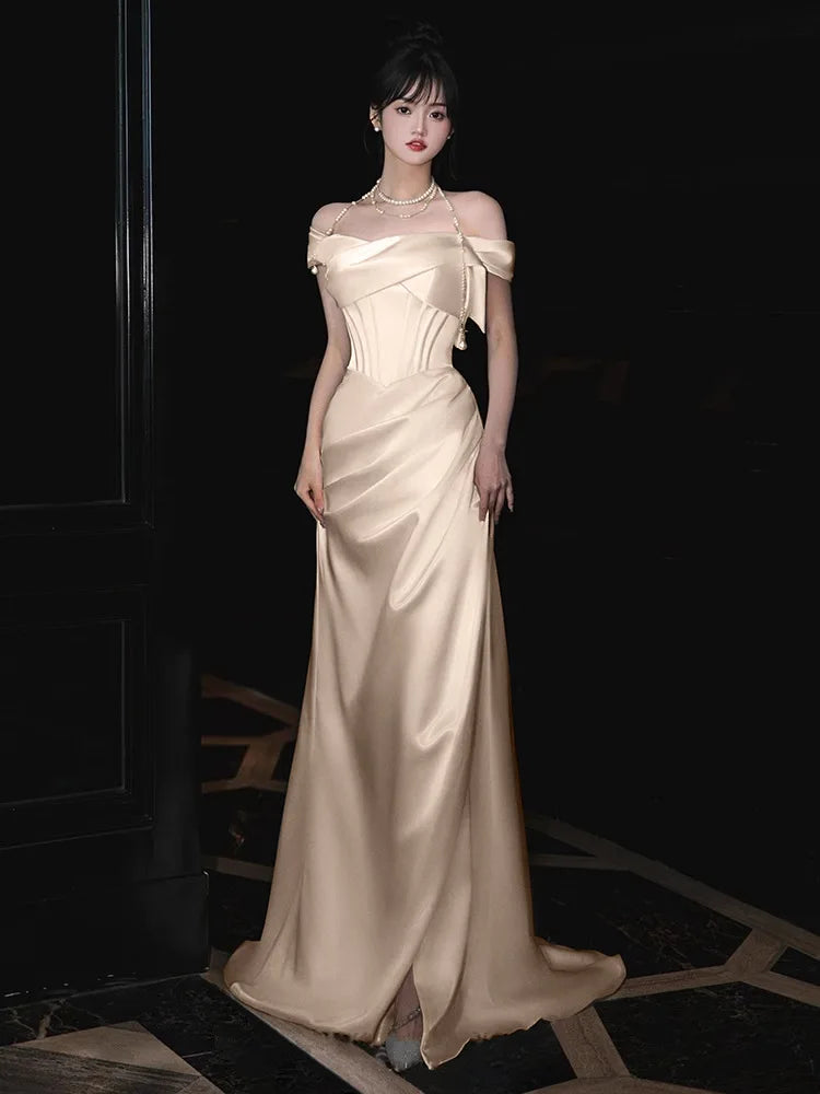 New One Shoulder Toasting Bridal Light Wedding Dress Fashion Engagement White Outward Yarn Luxury Banquet Style Evening Dress